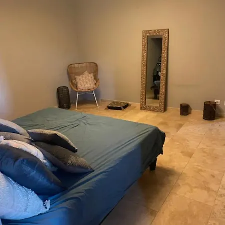 Homestay Dans Mas Provencal Bouchet (Drome)